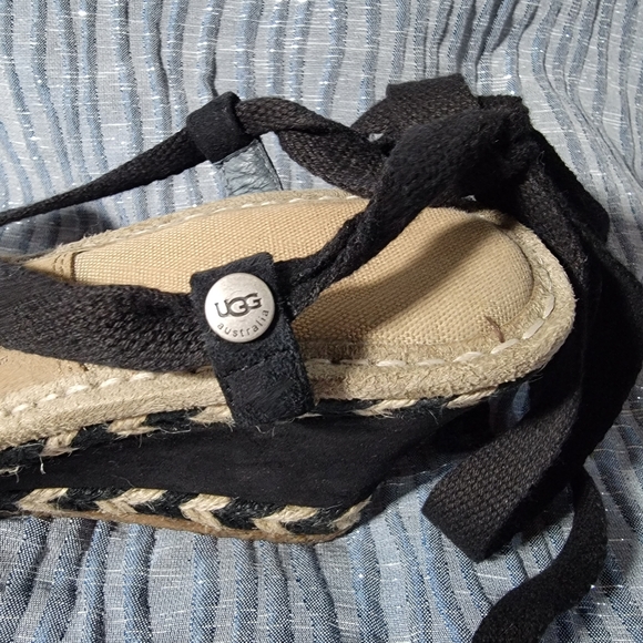 Ugg Australia Espadrille Black Wrap Tie Strap Wedge Sandals Size 8.5 - Picture 6 of 9
